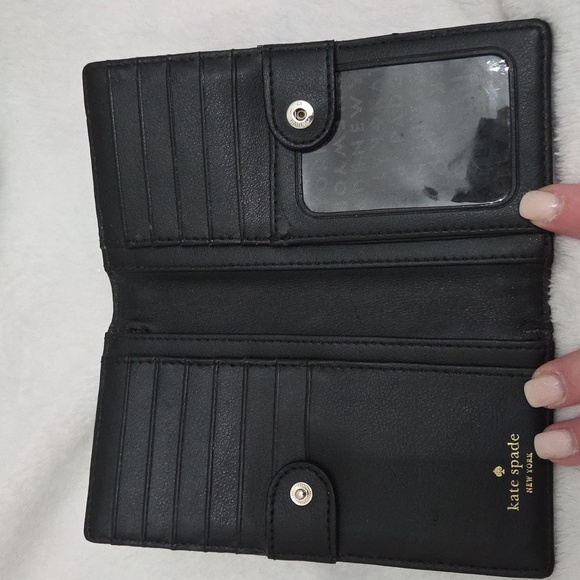 Kate Spade Floral Wallet - Picture 4 of 11